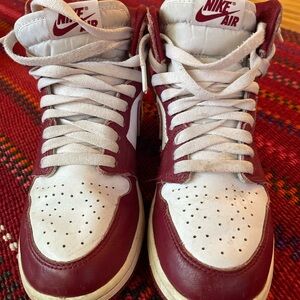 Air Jordan 1 Retro High OG “Team Red”